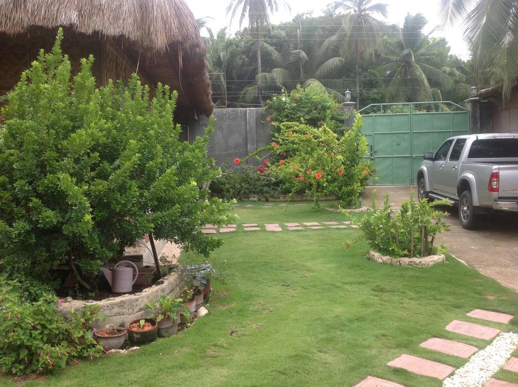 Oslob Garden Stay Beach Resort Eksteriør billede
